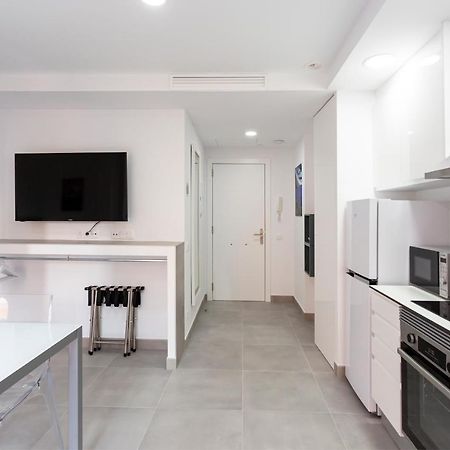 8 Lacus Baikal L'Hospitalet de Llobregat Bagian luar foto