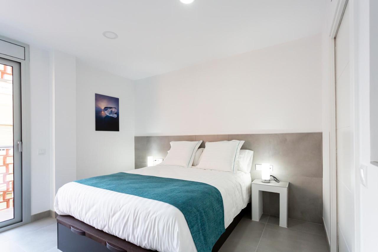 8 Lacus Baikal L'Hospitalet de Llobregat Bagian luar foto