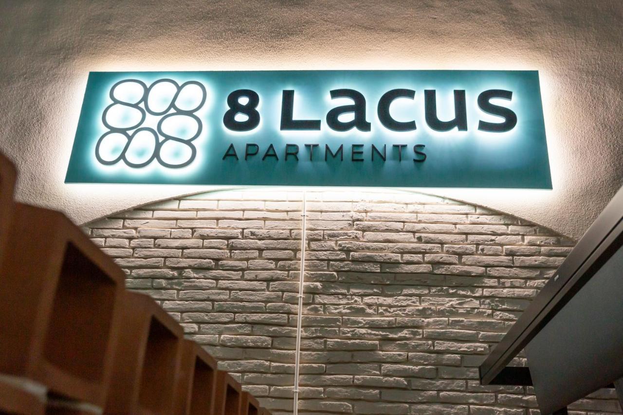 8 Lacus Baikal L'Hospitalet de Llobregat Bagian luar foto